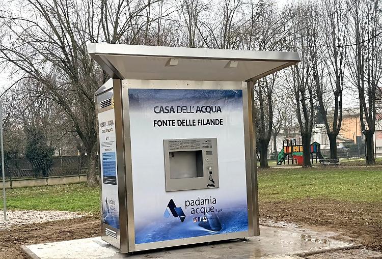 Attiva la Fonte delle filande: apre la nuova casa dell&rsquo;acqua di Padania Acque