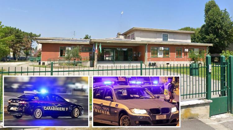 Un'auto della polizia