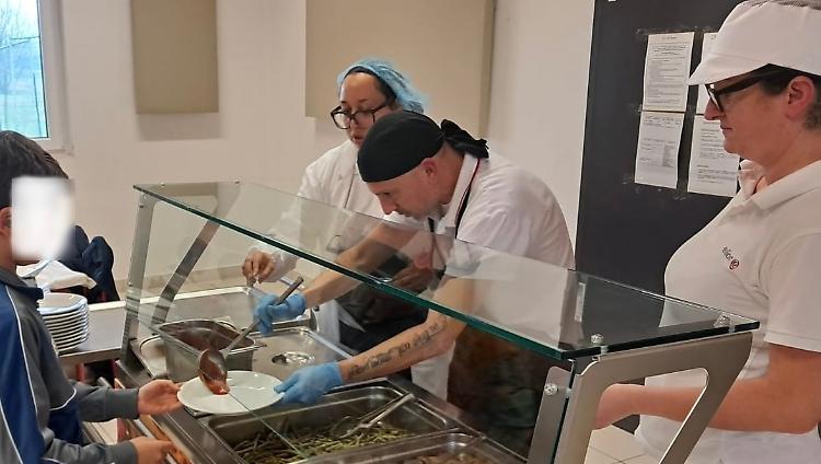 Self-service: la mensa &egrave; autonomia