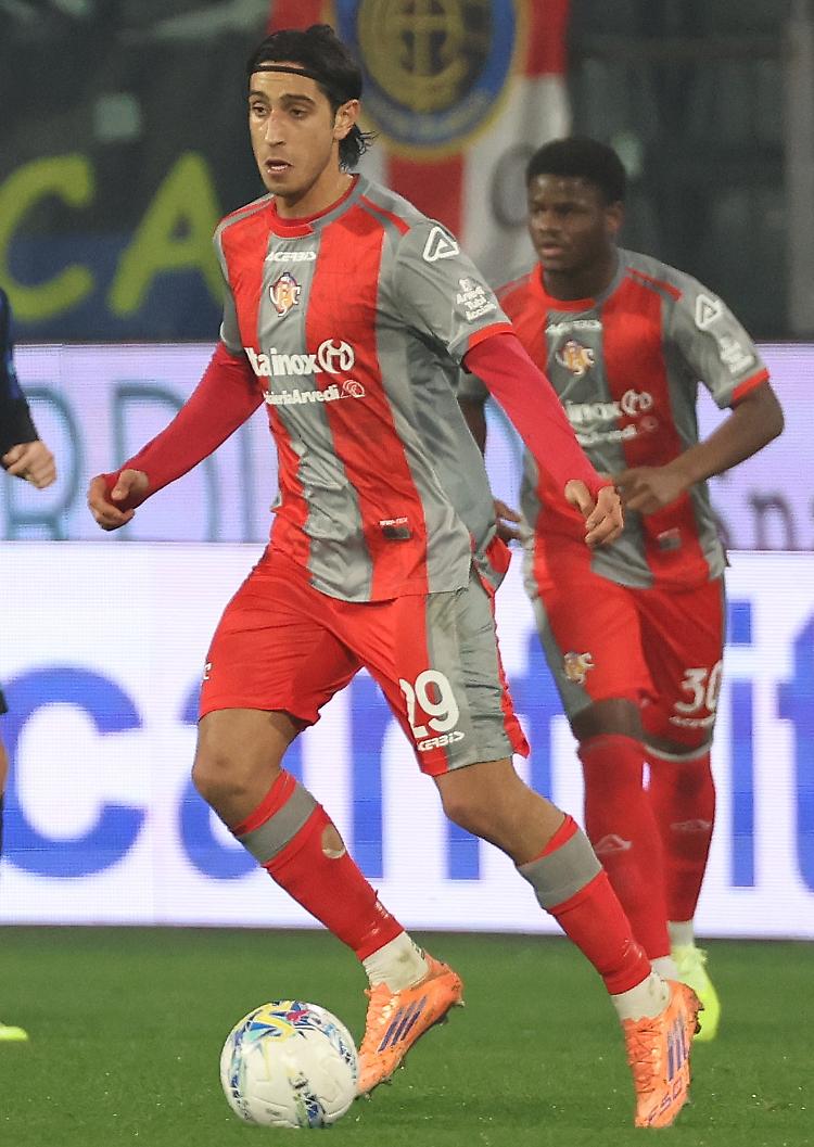 Cremonese, Maleh spinge verso il match con il Genoa: &laquo;Lavoriamo sodo per una prestazione convincente&raquo;