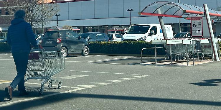 Al Verbena, &laquo;normale turnover&raquo;