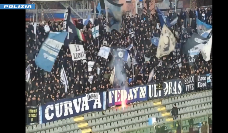 VentI Daspo dopo gli scontri prima e dopo Cremonese&ndash;Napoli: colpiti 16 ultras partenopei e 4 supporter locali