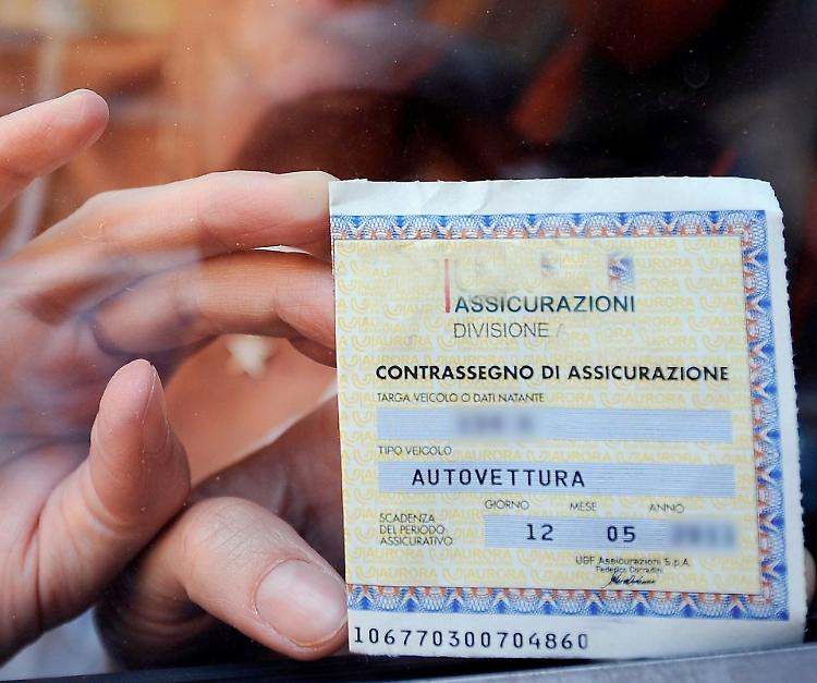 Rc auto a 469 euro, Cremona &lsquo;ferma&rsquo; a 382