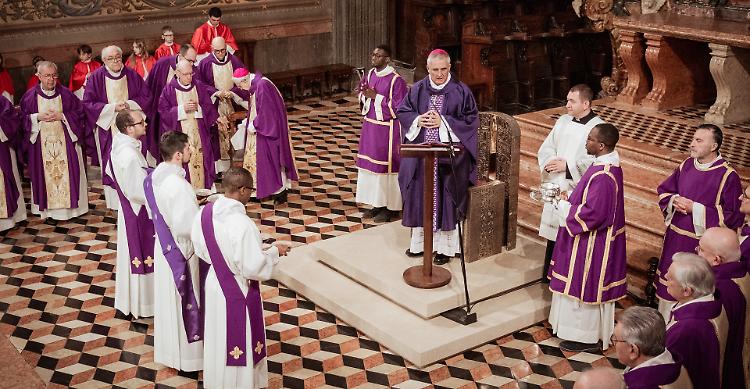 Mercoled&igrave; delle Ceneri: &laquo;Non &egrave; un tempo da vivere a occhi bassi&raquo;