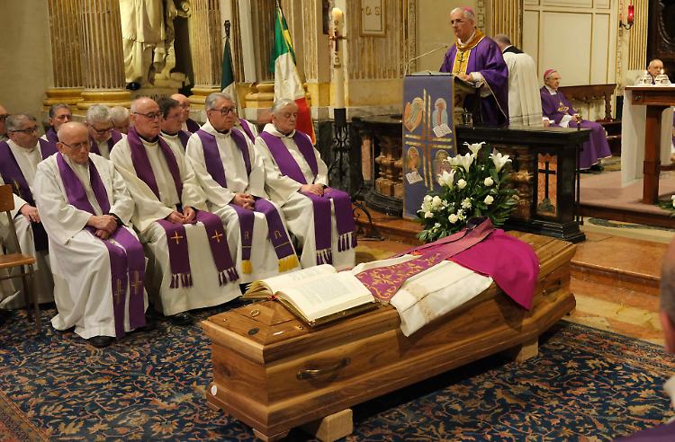 &laquo;Uno stile di famiglia, nonno in parrocchia&raquo;