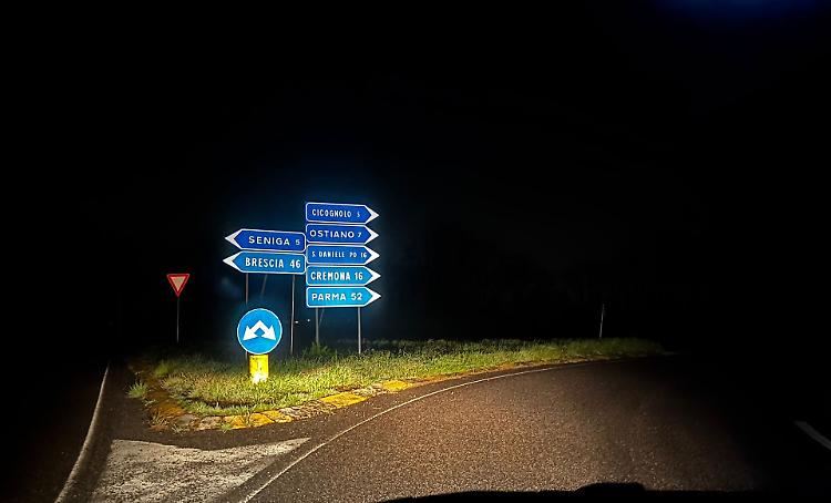 L'incrocio torna al buio: traffico e sicurezza a rischio