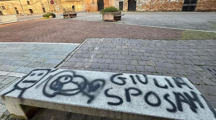 Frasi d&rsquo;amore, ma adesso chi pulisce?