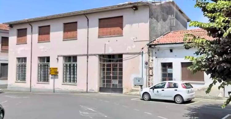 Magazzino per accogliere i turisti