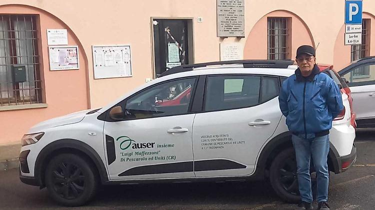 Un nuovo mezzo per i volontari Auser: pi&ugrave; servizi e meno costi