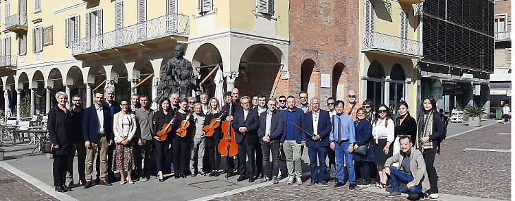 Trent'anni di suono e maestria: la liuteria cremonese celebra il Consorzio Antonio Stradivari