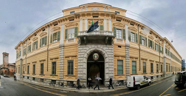 Rapina: finto poliziotto in cella 4 anni e 8 mesi