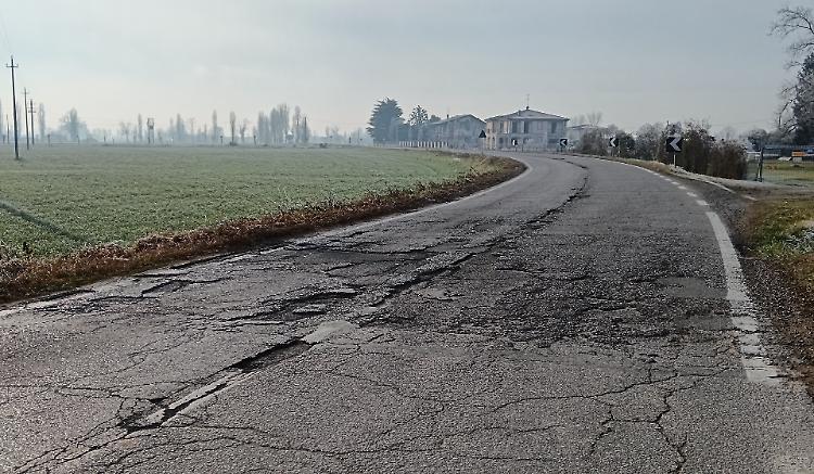 Il piano anti-buche piace all&rsquo;assessore Terzi