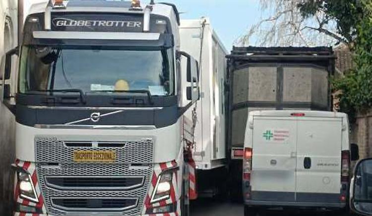 Il semaforo di Aspice crea ingorghi e qualche mugugno