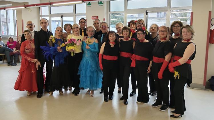 Rsa Busi: step by step con la  scuola di ballo