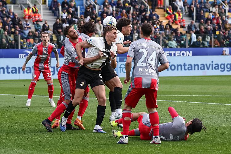 Parma-Cremonese: le formazioni