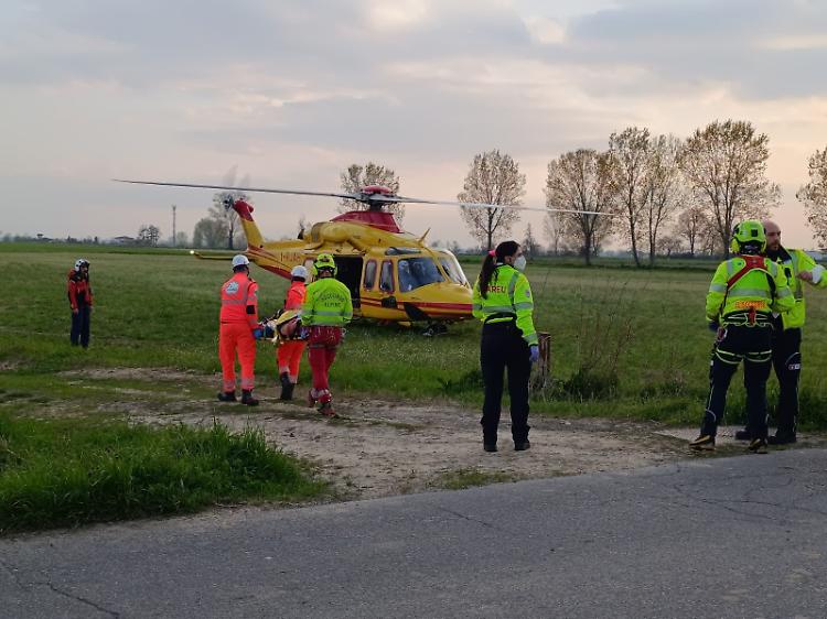 Infortunio sul lavoro: 27enne ferito con il muletto