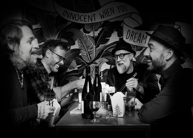 Allo Spoon un viaggio nella musica di Tom Waits tra parole e atmosfere jazz