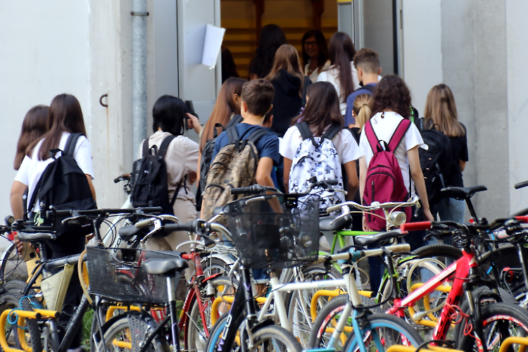 Covid, Ats in campo a supporto di scuole e genitori