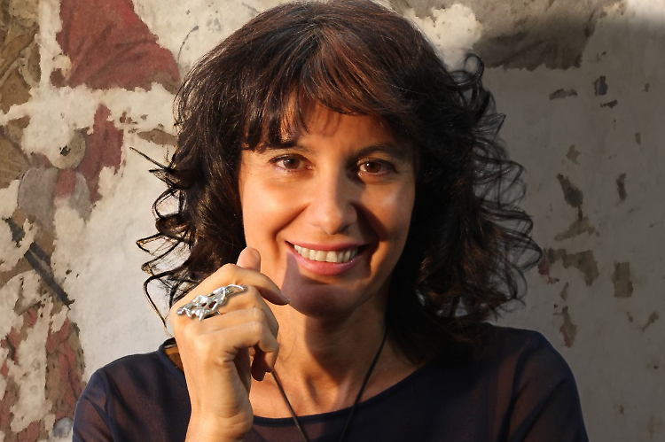 Libri, Chiara Montani lunedì al Caffè Letterario di Crema