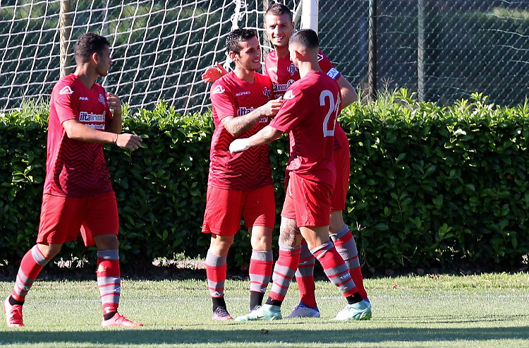 Calcio, manita della Cremonese ai ticinesi del Paradiso (5-1)