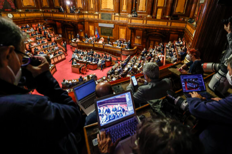 Dal Senato fiducia a Draghi con 95 sì