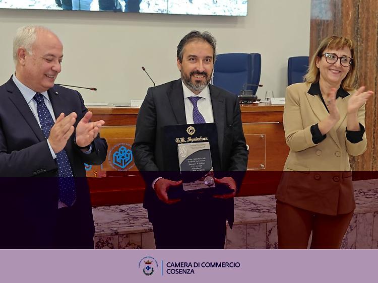 Comunicato Stampa: IL RETTORE BILLARI OSPITE DEL PARLAMENTO DELLE IMPRESE ALLA CAMERA DI COMMERCIO DI COSENZA