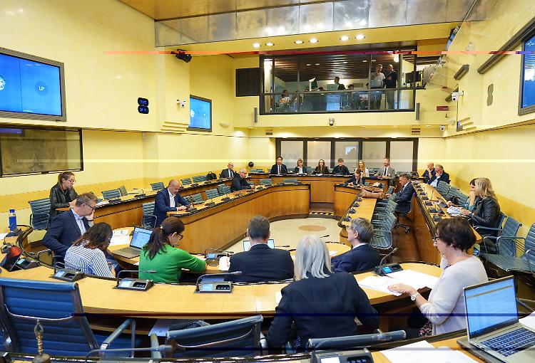 Comunicato Stampa: CRV - Presentato progetto “Online senza rischi" dell'ITC Calvi di Padova, con Corecom Veneto