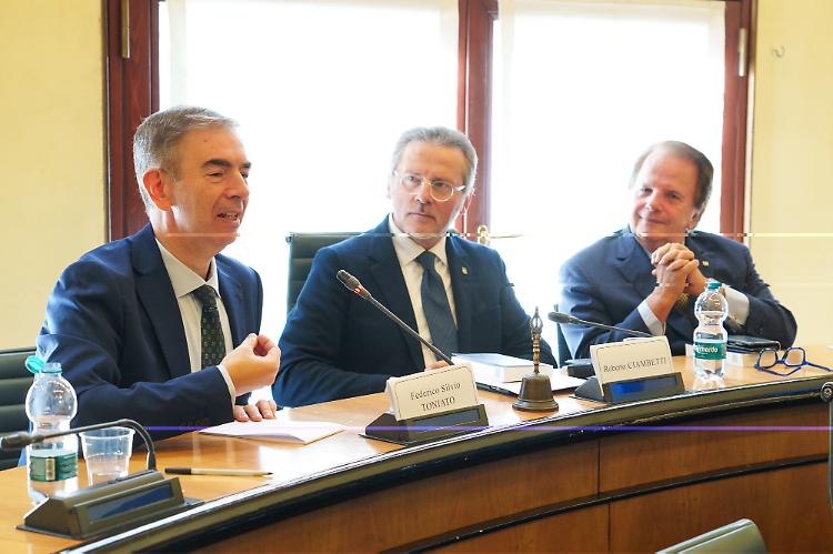 Comunicato Stampa: CRV - Presentato il Codice Parlamentare di Federico Silvio Toniato, Segretario generale del Senato