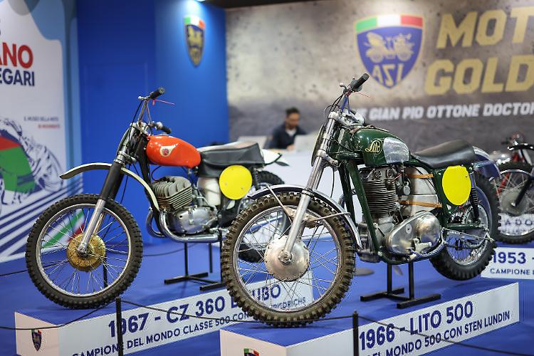 Comunicato Stampa: PRESENTATA AD EICMA 2025 LA COLLEZIONE ASI MOTOCROSS GOLDEN ERA