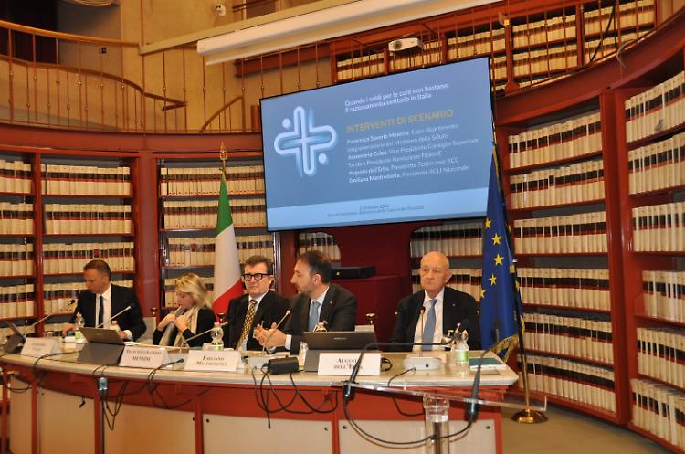 Comunicato Stampa: Sanit&agrave;: presentato il rapporto "Quando i soldi non bastano - Il razionamento sanitario in Italia"