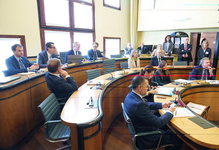 Comunicato Stampa: CRV - Consiglio Veneto, iniziato l&rsquo;esame Documento di economia e finanza regionale 2026-28