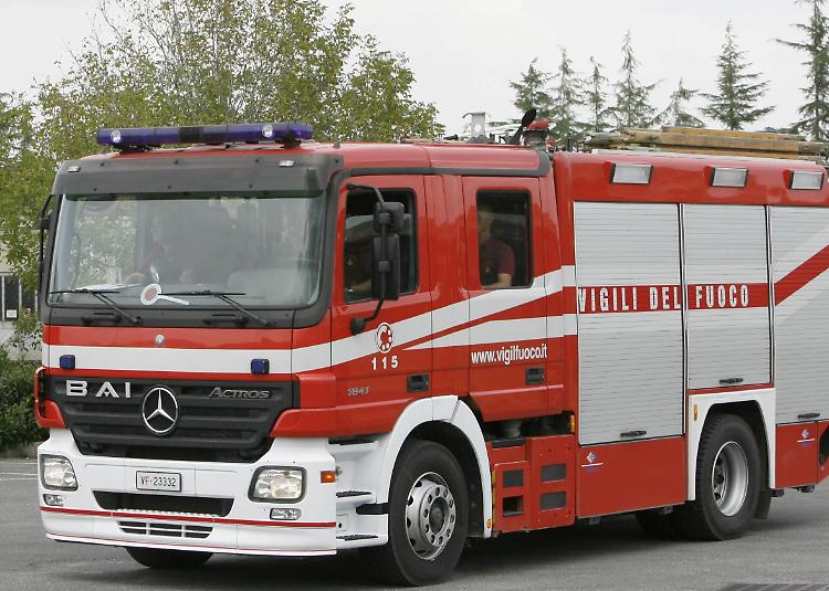 Incendio al'Ata, pronto intervento dei Vigili del Fuoco di Cremona: fiamme domate