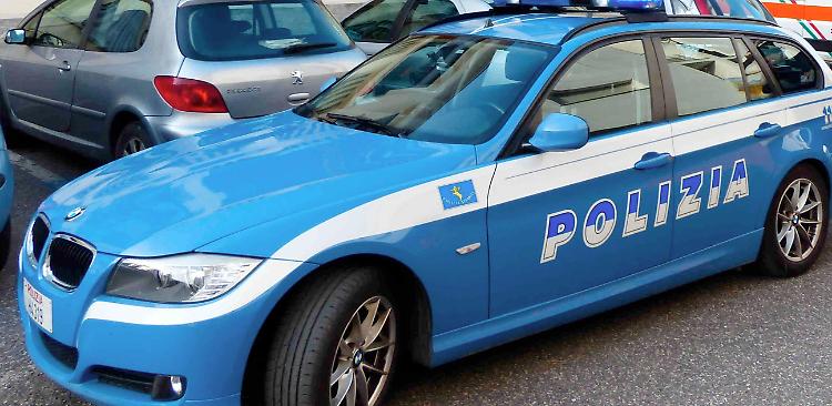 Dei rilievi si sono occupati gli agenti del commissariato di Crema
