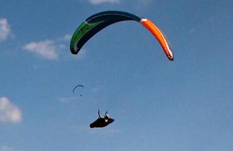 Dal Brasile, nuovo record del mondo di parapendio per l'azzurra Nicole Fedele