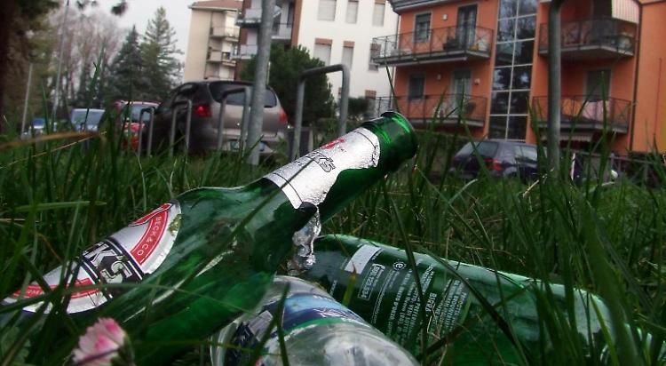Castelnuovo sporco e insicuro
Il Comune promette: "Agiremo" 