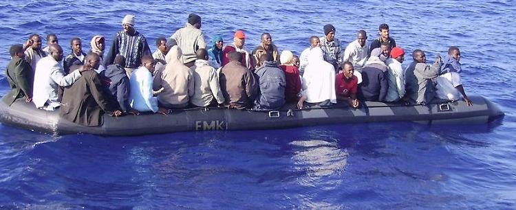 Profughi, arrivate otto donne
Allerta per un'altra ondata