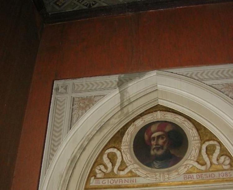 I palazzi comunali fanno acqua