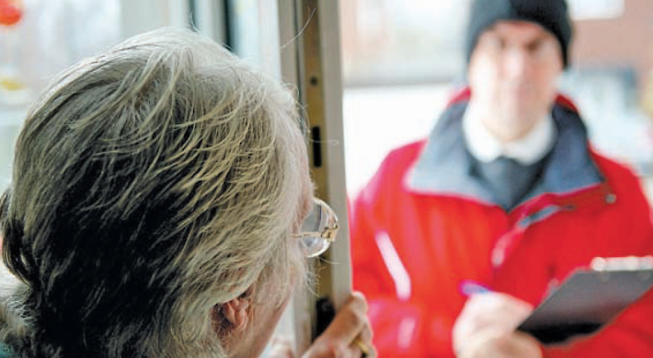 Truffata per 20mila euro, il gestore delle bollette di luce e gas a processo