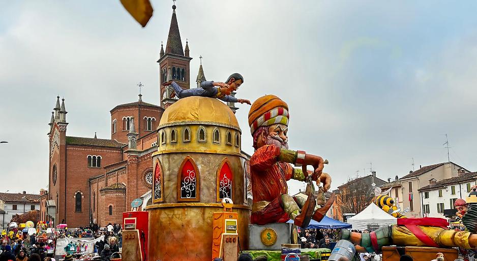 Seconda sfilata del Carnevale da record