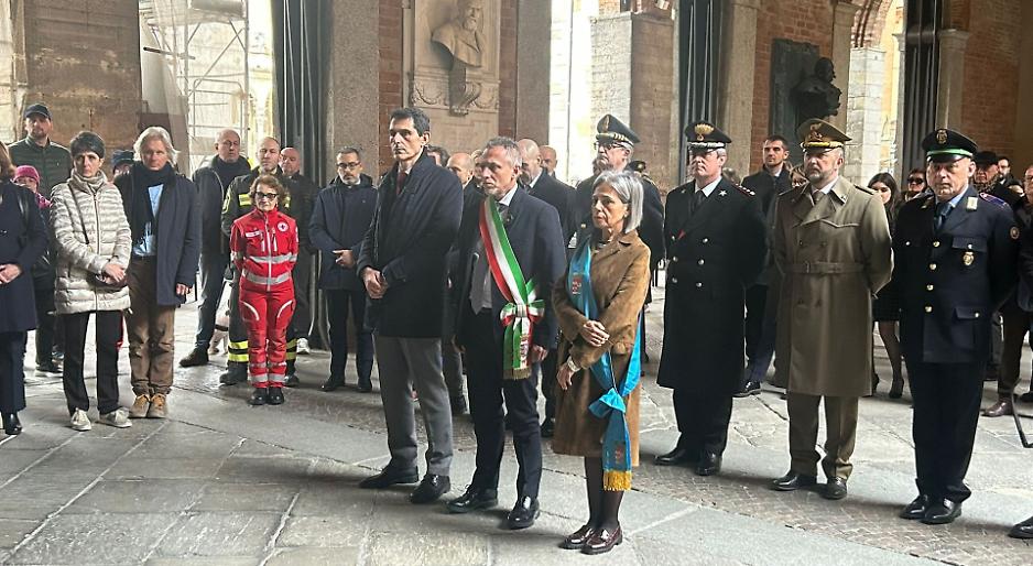 Cremona ricorda le vittime del Covid: &laquo;La vita non ha smesso di farsi strada&raquo;