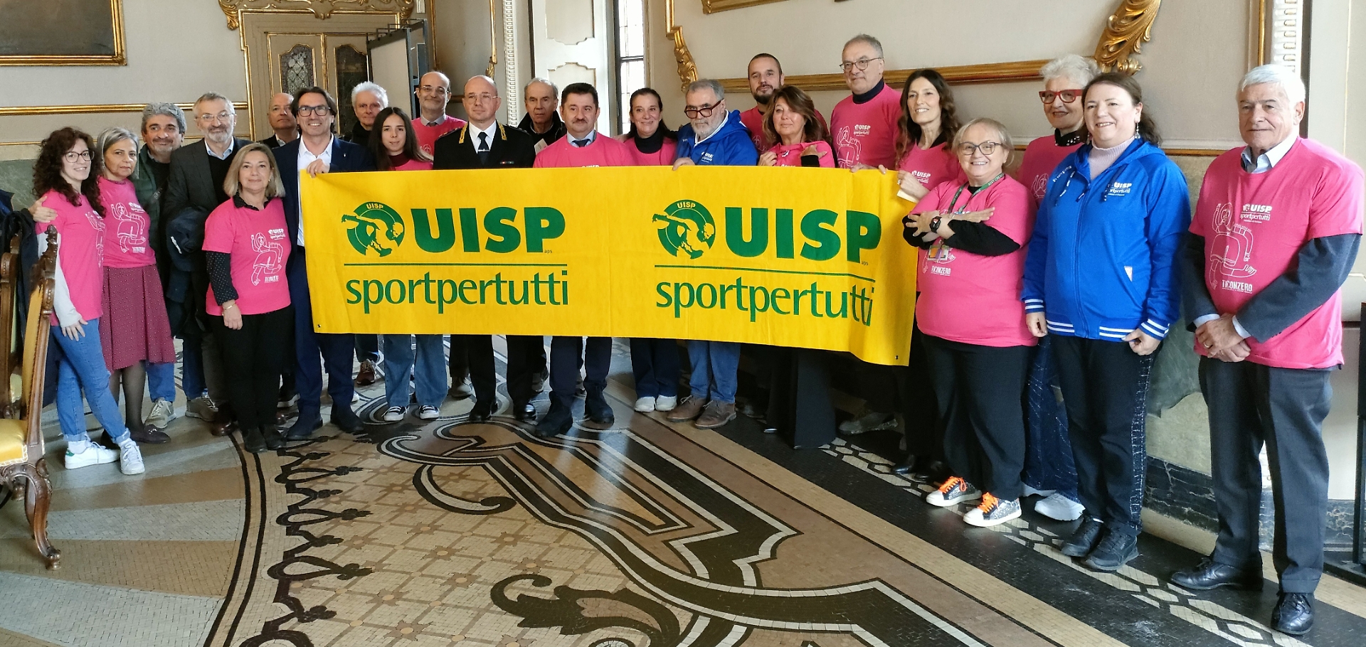 La presentazione in Comune della Corsa Rosa