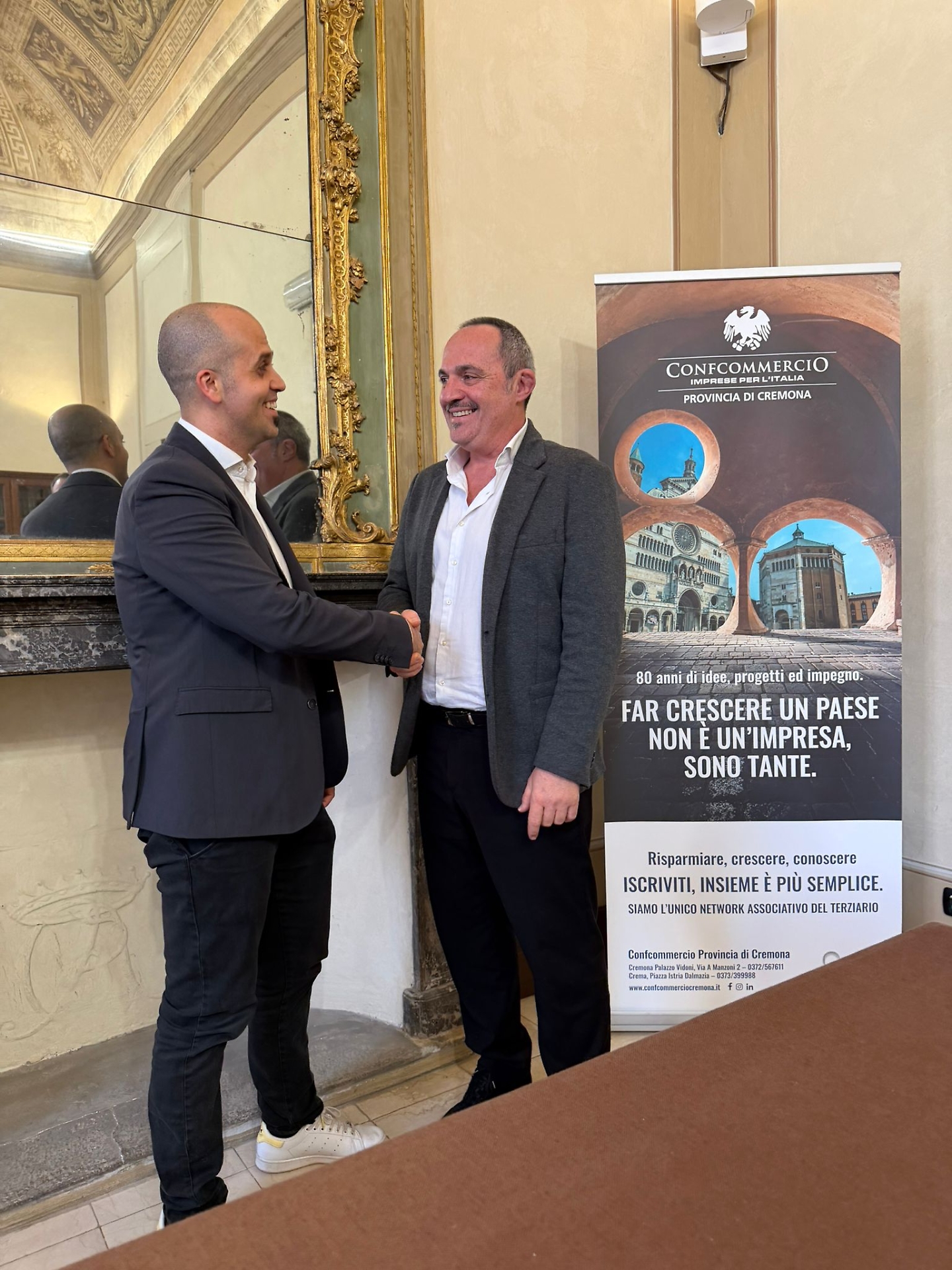 &agrave;&ugrave;&agrave;&ugrave;